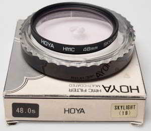Hoya 48mm HMC Skylight 1B Filter Hoya 48mm HMC Skylight 1B Filter